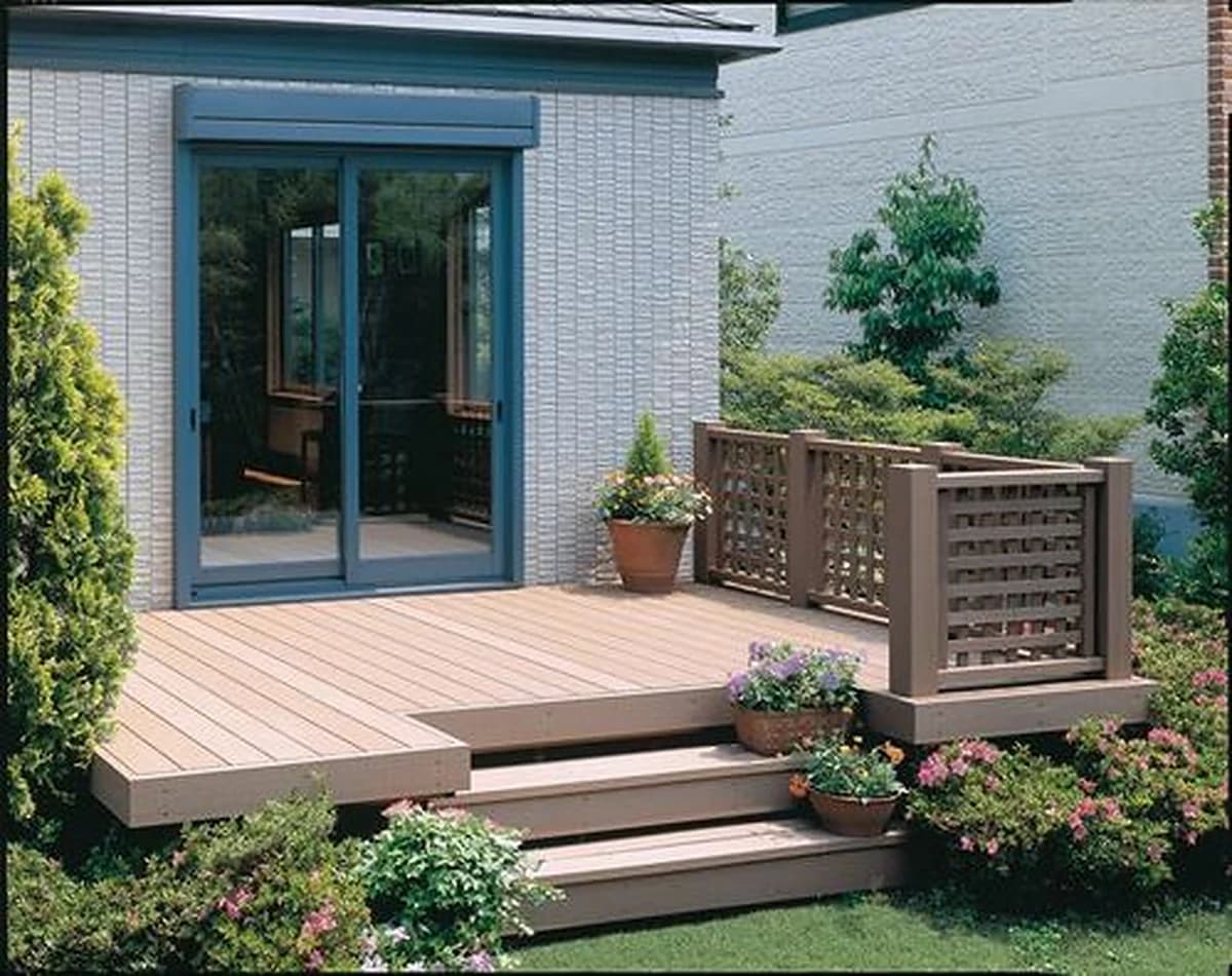 Terrasse surélevée — Aménagement extérieur — Bafter